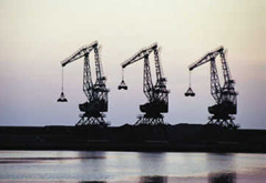 &ldquo;三桶油&rdquo;布局加拿大，美國受益？