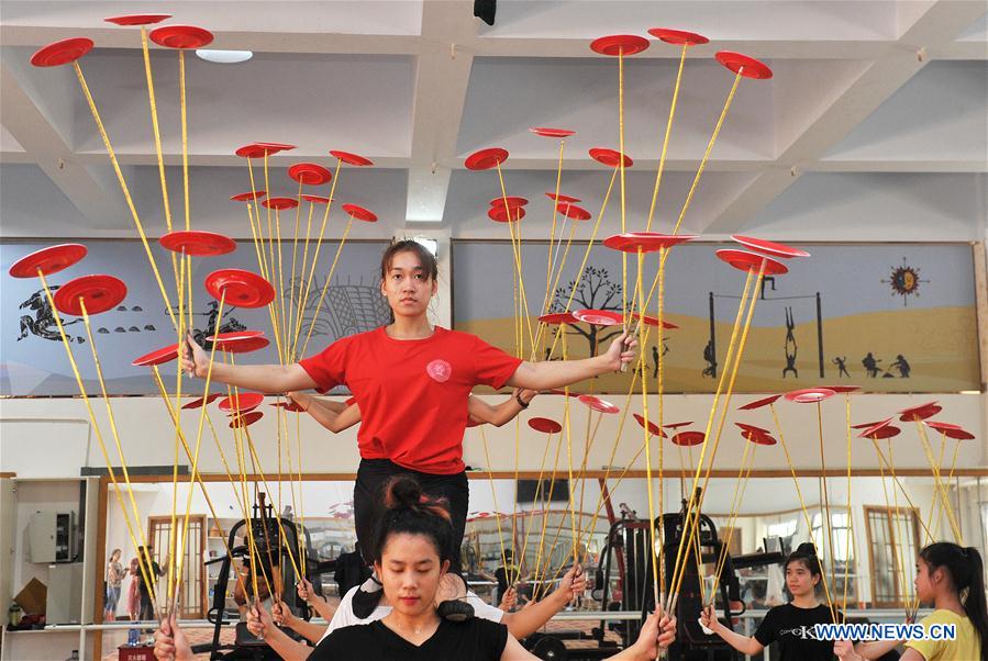 CHINA-HEBEI-CANGZHOU-ACROBATICS (CN)