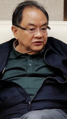 中央文史研究館館員、中國文聯(lián)原副主席、中國文藝評(píng)論家協(xié)會(huì)原主席、著名文藝評(píng)論家仲呈祥