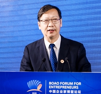 楊慶兵：食品行業(yè)在保障民生、維護(hù)社會(huì)穩(wěn)定方面發(fā)揮巨大作用