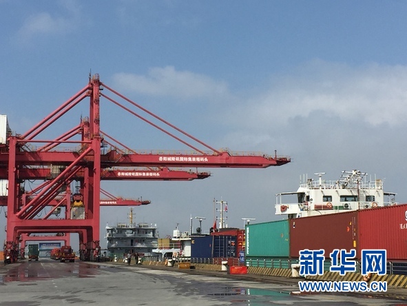 岳陽經(jīng)濟(jì)新圖景：通道路、重港口、優(yōu)布局