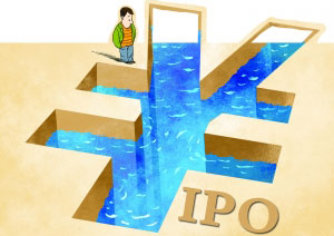 新股發(fā)行以發(fā)行人信息披露為中心，中介機(jī)構(gòu)對發(fā)行人信息披露的真實性、準(zhǔn)確性、完整性進(jìn)行把關(guān)，將證券發(fā)行人的持續(xù)盈利能力和投資價值，交由投資者和市場自主判斷，而監(jiān)管部門和發(fā)審委只對發(fā)行申請文件和信息披露內(nèi)容的合法合規(guī)性進(jìn)行審核，開啟了向注冊制的過渡。 　　武漢科技大學(xué)證券研究所所長董登新：證監(jiān)會、發(fā)審委的職責(zé)有所轉(zhuǎn)變，部分行政干預(yù)有退出跡象，而將價值判斷交由投資者和市場，而這正是注冊制的基本精神和核心內(nèi)容之一。