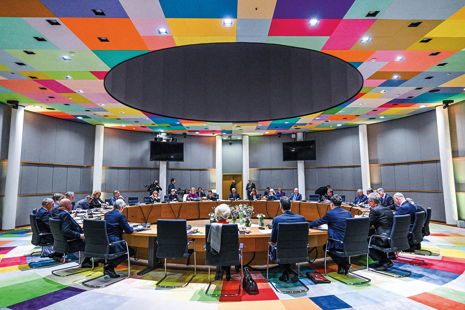 面對(duì)內(nèi)部沖擊，同盟體系何去何從？