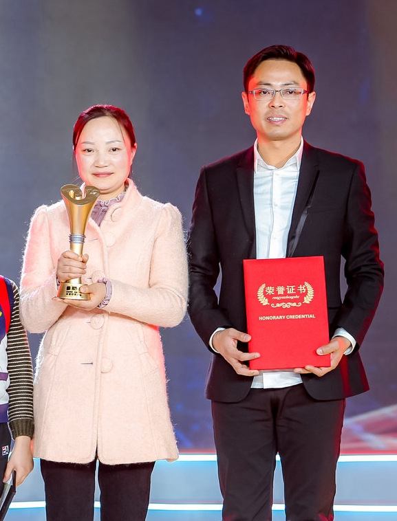 &ldquo;支教夫妻&rdquo; 湯恒躍、吳玲