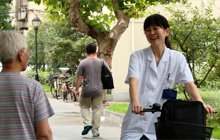 致敬偉大改革｜對(duì)話40年，講述身邊的健康故事（第十七集）&mdash;&mdash;從赤腳醫(yī)生到鄉(xiāng)村醫(yī)生