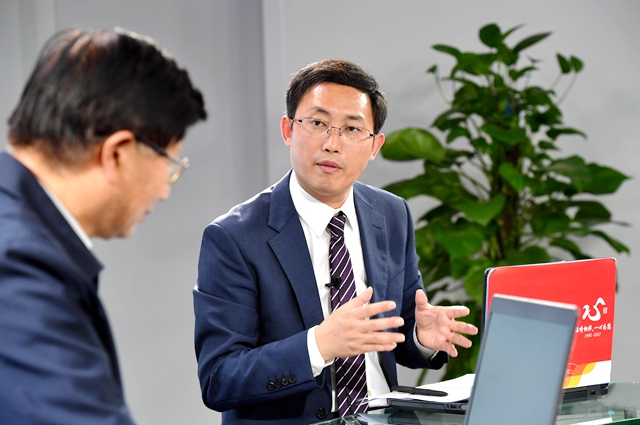 繼往不平凡，珍惜五年奮進所取得的成就、經(jīng)驗