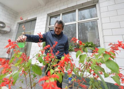 貧困縣全部摘帽是否意味脫貧攻堅目標(biāo)任務(wù)完成？