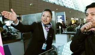 機(jī)場(chǎng)問(wèn)詢員朱慧慧：做一名有思想的服務(wù)員