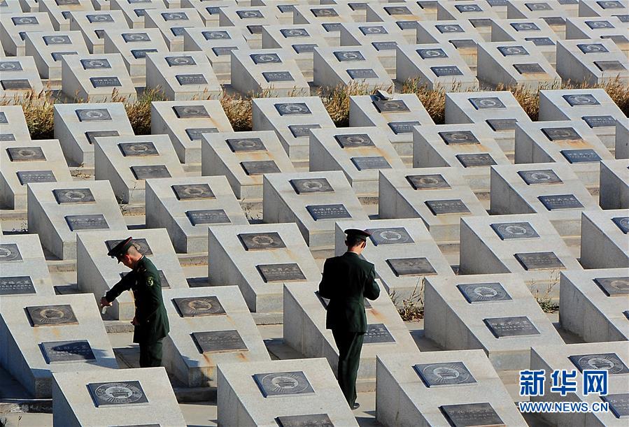 （圖文互動）（7）為了&ldquo;中國號&rdquo;巨輪揚帆遠(yuǎn)航&mdash;&mdash;中國共產(chǎn)黨領(lǐng)導(dǎo)下的人民軍隊忠于祖國、服務(wù)人民啟示錄