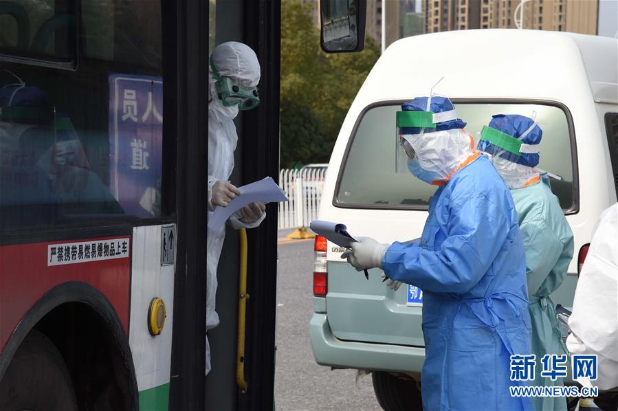 （聚焦疫情防控&middot;圖文互動）（8）軍隊新近承擔救治任務(wù)的兩所醫(yī)院全部投入使用 參照火神山醫(yī)院模式運行