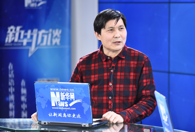 《凈潔乾坤》整個畫面以雪景為背景，表現(xiàn)的是東北大興安嶺那一帶的民族風情。這個畫的境界是指洗刷污濁，洗刷人間那些烏煙瘴氣的丑惡東西，意義深刻。