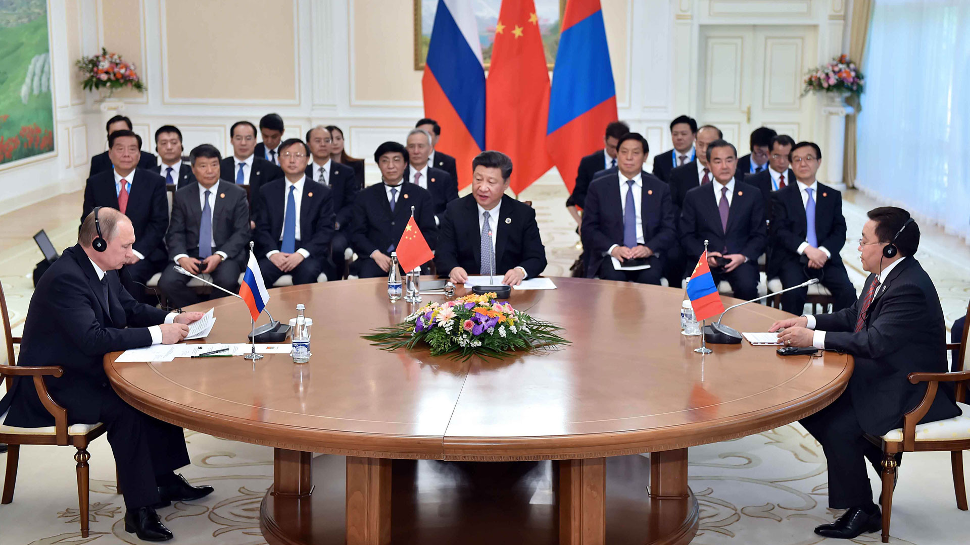 習(xí)近平主持中俄蒙三國元首第三次會晤