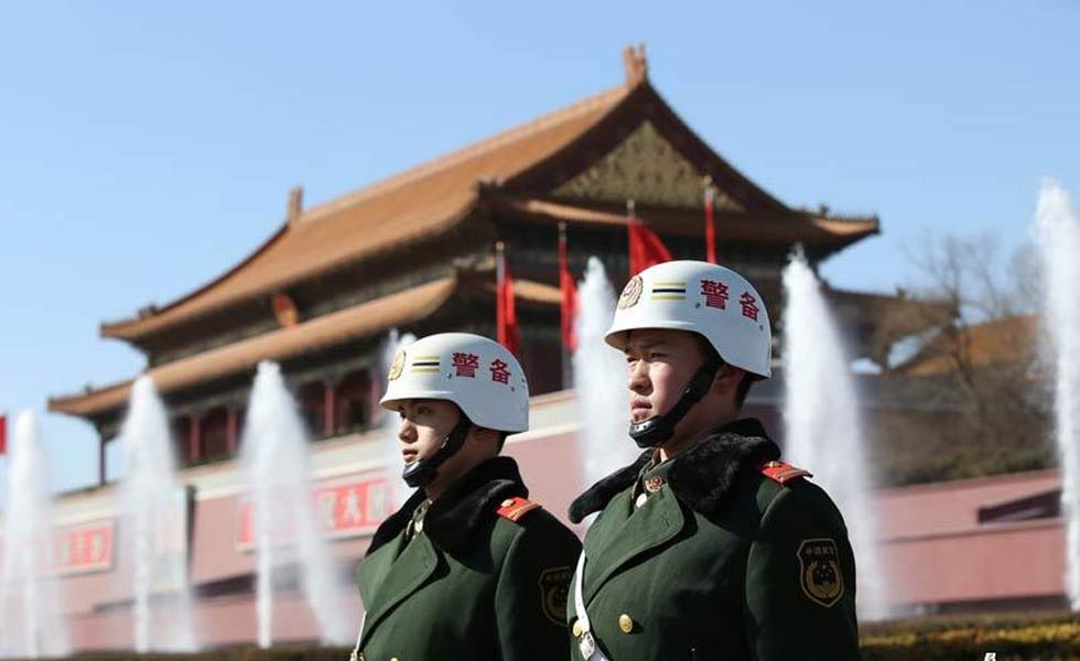 盤點守衛(wèi)兩會的&ldquo;帥哥型男&rdquo;