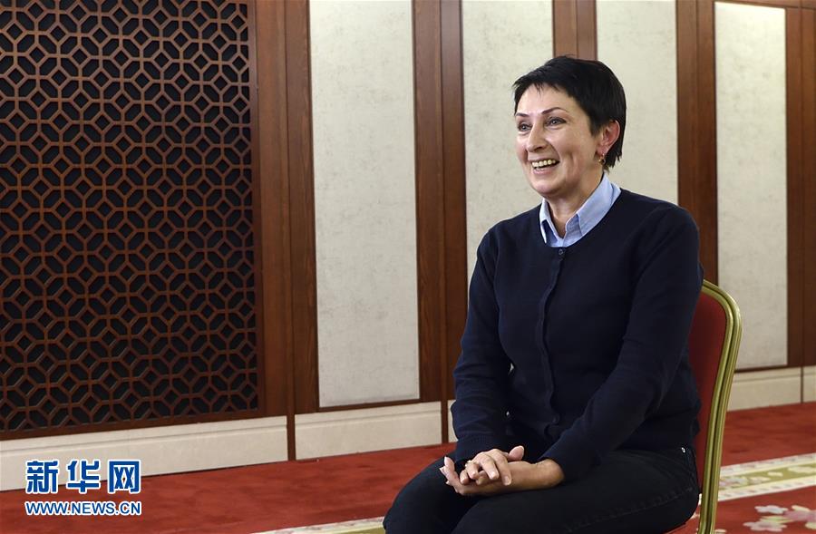 （圖文互動(dòng)）（1）中國(guó)發(fā)展進(jìn)入新時(shí)代&mdash;&mdash;9名外籍語言專家眼中的十九大報(bào)告