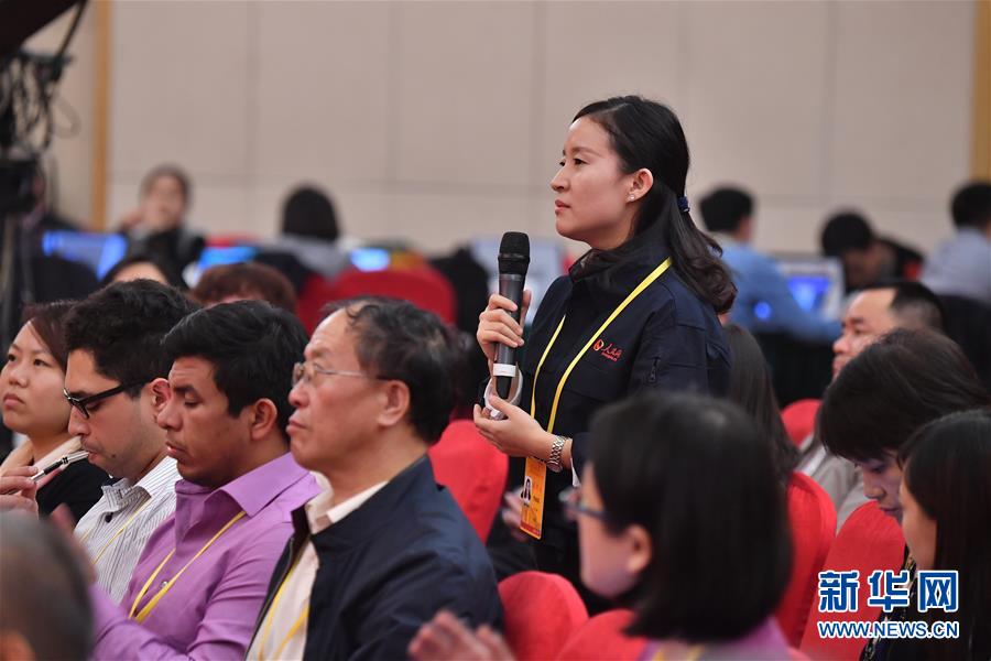 （十九大）（9）十九大新聞中心舉行&ldquo;實施創(chuàng)新驅動發(fā)展戰(zhàn)略&rdquo;集體采訪