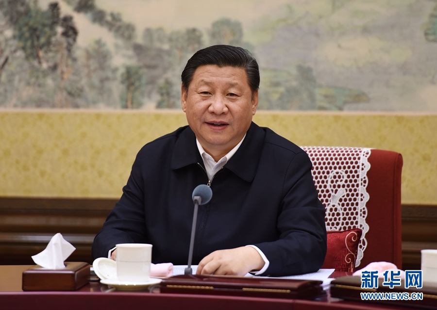 12月28日至29日，中共中央政治局召開專題民主生活會，對照檢查踐行&ldquo;三嚴(yán)三實(shí)&rdquo;情況，討論研究加強(qiáng)黨風(fēng)廉政建設(shè)措施。中共中央總書記習(xí)近平主持會議并發(fā)表重要講話。新華社記者 李學(xué)仁 攝 