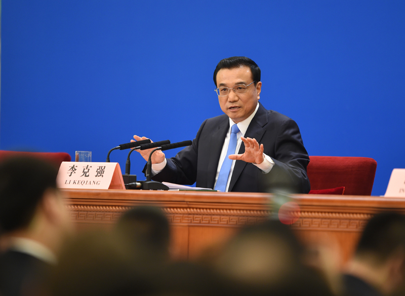 3月15日，國(guó)務(wù)院總理李克強(qiáng)在北京人民大會(huì)堂與中外記者見(jiàn)面，并回答記者提問(wèn)。新華社記者 謝環(huán)馳 攝