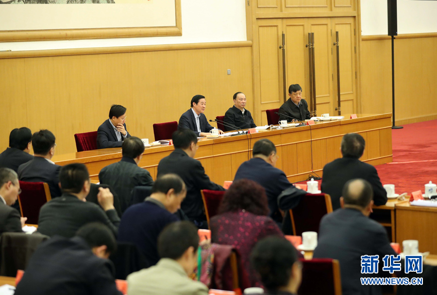 3月23日，治國理政論壇&ldquo;&lsquo;四個全面&rsquo;戰(zhàn)略布局系列理論研討會&rdquo;首場研討會在北京召開，中共中央政治局委員、中央書記處書記、中宣部部長劉奇葆出席會議并講話。新華社記者 劉衛(wèi)兵 攝
