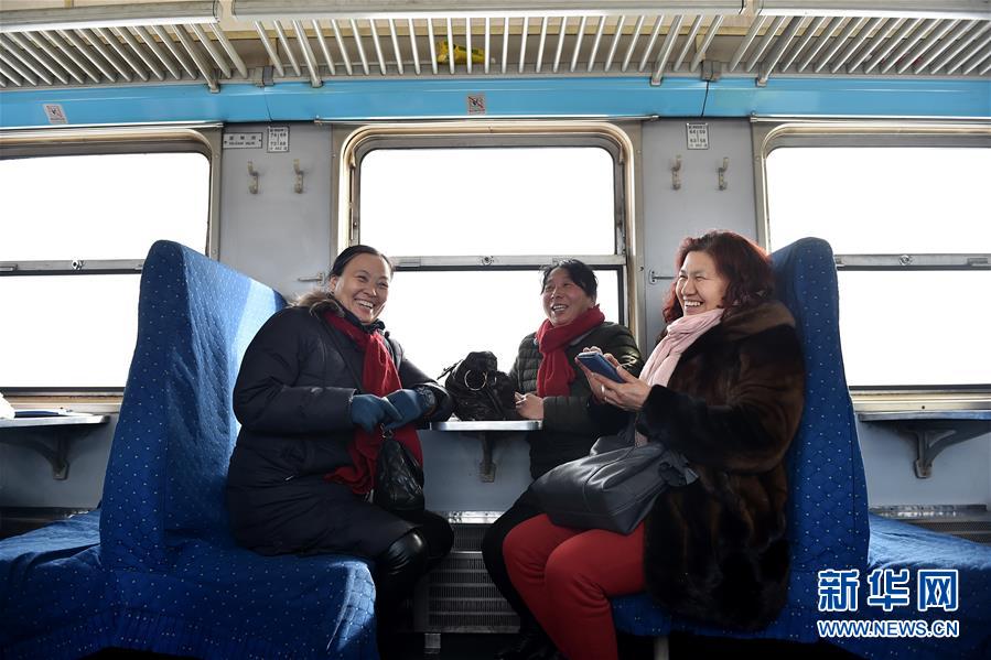 （社會）（3）呂梁山上的&ldquo;慢火車&rdquo;