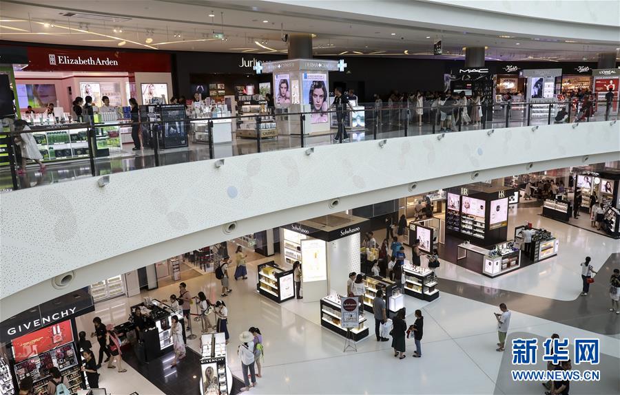 （新華全媒頭條&middot;潮起海之南&middot;圖文互動(dòng)）（11）春潮拍岸千帆進(jìn)&mdash;&mdash;海南特區(qū)改革開(kāi)放30年紀(jì)實(shí)