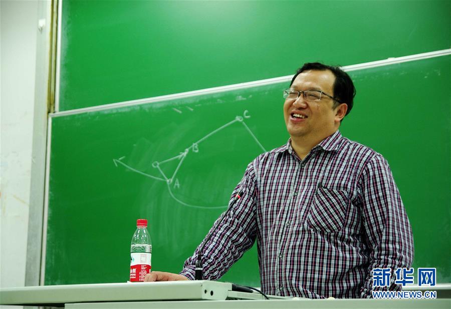 （新華全媒頭條&middot;圖文互動(dòng)）（3）清明，為了祭奠，更為了前行