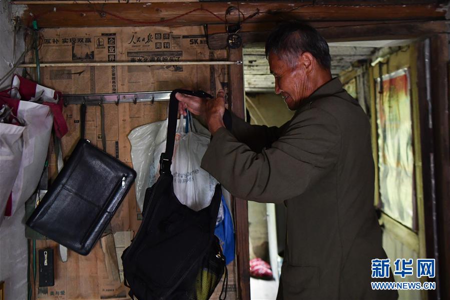 （新華全媒頭條&middot;圖文互動）（2）一個人，一座山&mdash;&mdash;劉真茂的生命守望