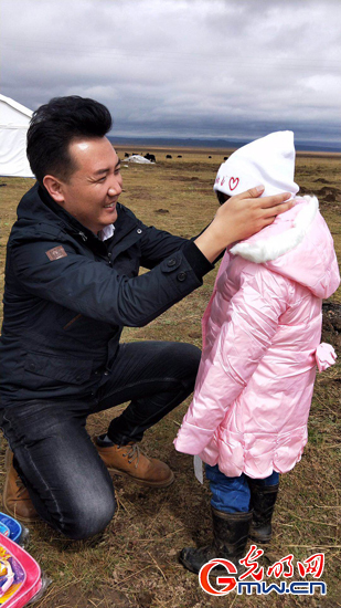 【脫貧攻堅(jiān)在行動(dòng)】打通致富路，牧民笑開(kāi)顏&mdash;&mdash;青海省澤庫(kù)縣&ldquo;第一書(shū)記&rdquo;張文杰扶貧故事