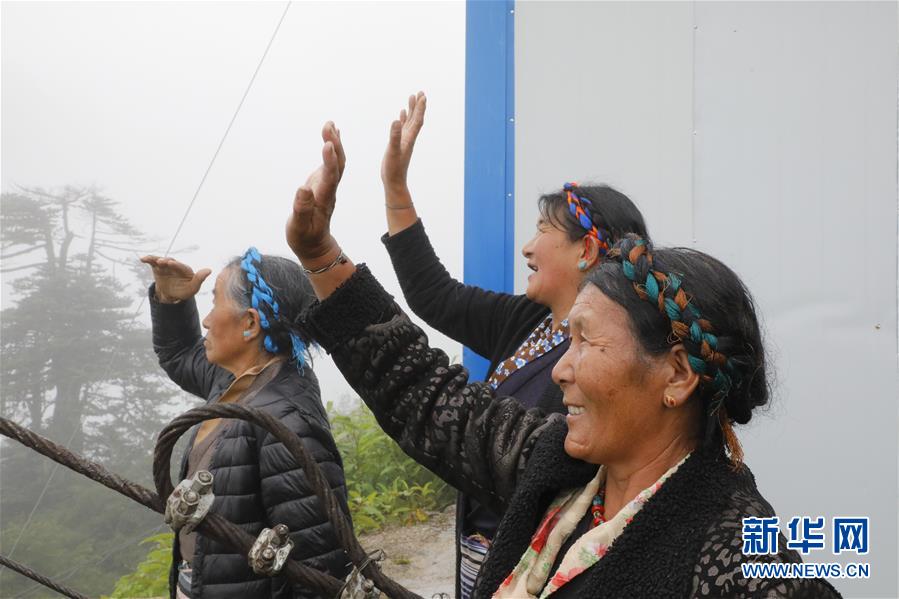 （圖文互動(dòng)）（3）特寫(xiě)：&ldquo;八一&rdquo;禮物，飛向云端哨所