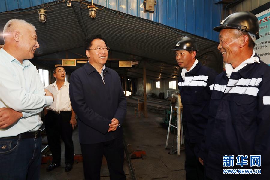 （新時代擔(dān)當(dāng)作為典型風(fēng)采&middot;圖文互動）（2）李士偉：以實干擔(dān)當(dāng) 向難題沖鋒