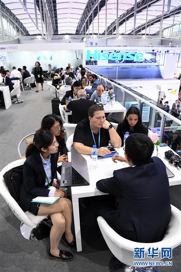 （新華全媒頭條&middot;圖文互動(dòng)）（10）從廣交會(huì)到進(jìn)博會(huì)&mdash;&mdash;中國(guó)對(duì)外開(kāi)放再譜新樂(lè)章