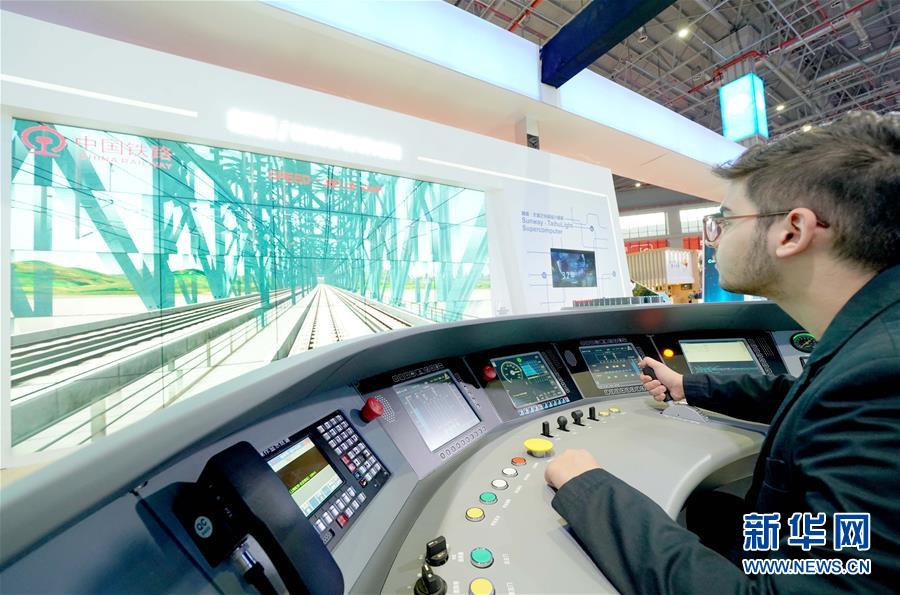 （在習(xí)近平新時代中國特色社會主義思想指引下&middot;慶祝改革開放40周年&middot;創(chuàng)新發(fā)展）（新華全媒頭條&middot;圖文互動）（10）創(chuàng)新：&ldquo;第一動力&rdquo;的時代答卷