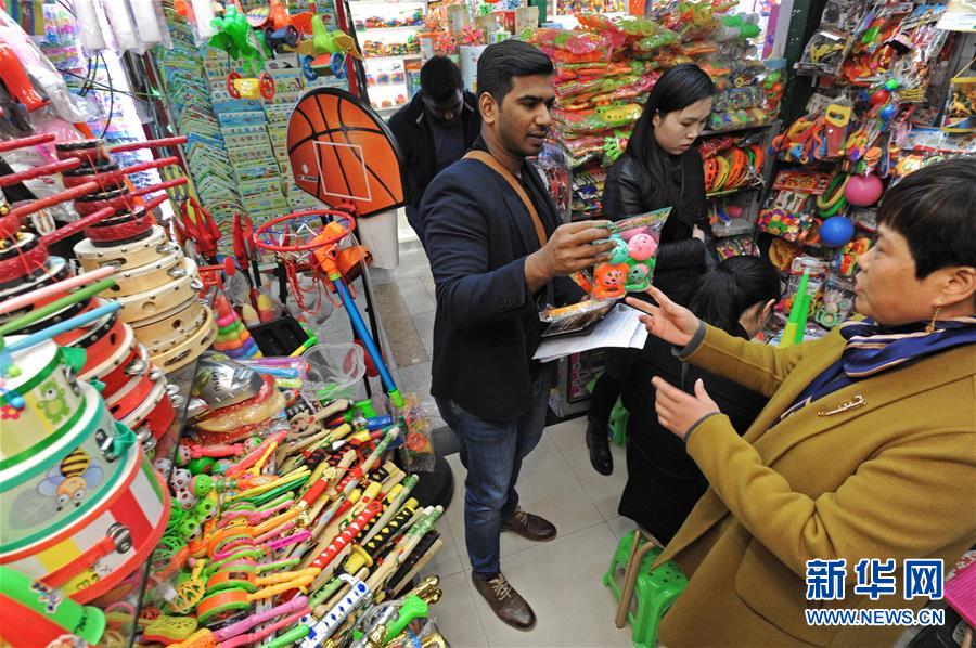 （在習(xí)近平新時(shí)代中國(guó)特色社會(huì)主義思想指引下&middot;慶祝改革開(kāi)放40周年&middot;協(xié)調(diào)發(fā)展）（新華全媒頭條&middot;圖文互動(dòng)）（2）協(xié)調(diào)發(fā)展：奏響全面建成小康社會(huì)交響曲