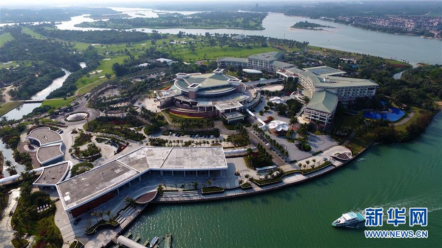 （新華全媒頭條&middot;圖文互動）（8）領(lǐng)航！向著高質(zhì)量發(fā)展堅定前行&mdash;&mdash;以習(xí)近平同志為核心的黨中央引領(lǐng)中國經(jīng)濟(jì)發(fā)展述評