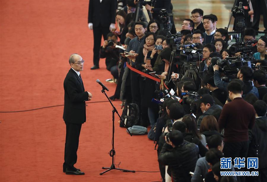 （兩會(huì)&middot;政協(xié)開(kāi)幕）（8）采訪(fǎng)部長(zhǎng)