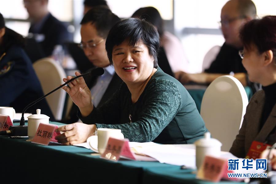 （兩會&middot;基層委員履職故事）（1）全國政協(xié)委員杜麗群：重視傳染病防治專業(yè)人才隊伍建設