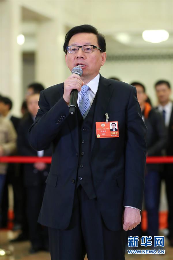 （兩會(huì)&middot;XHDW）（12）全國(guó)政協(xié)委員接受采訪