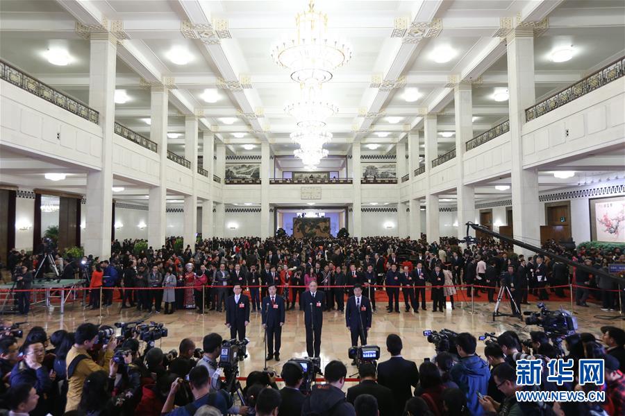 （兩會&middot;XHDW）（16）全國政協(xié)委員接受采訪