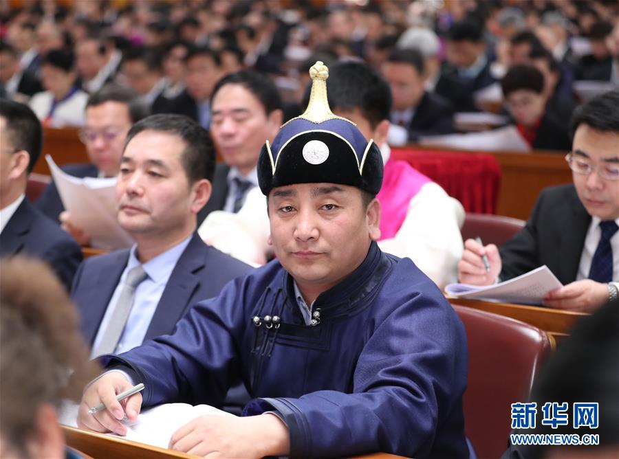 （兩會(huì)&middot;基層代表履職故事）（1）全國(guó)人大代表吳云波：共享新時(shí)代發(fā)展成果