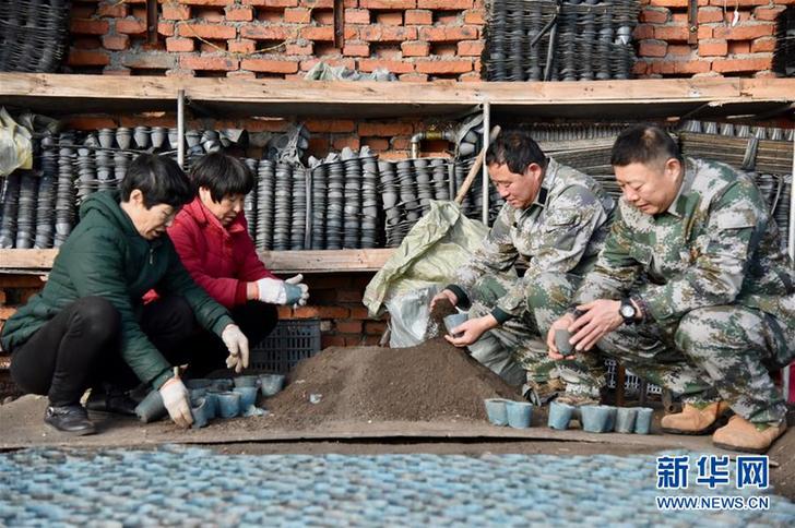 （走基層 聽民聲&middot;圖文互動）（2）&ldquo;扶貧，更扶村&rdquo;&mdash;&mdash;黑龍江扶貧一線蹲點觀察