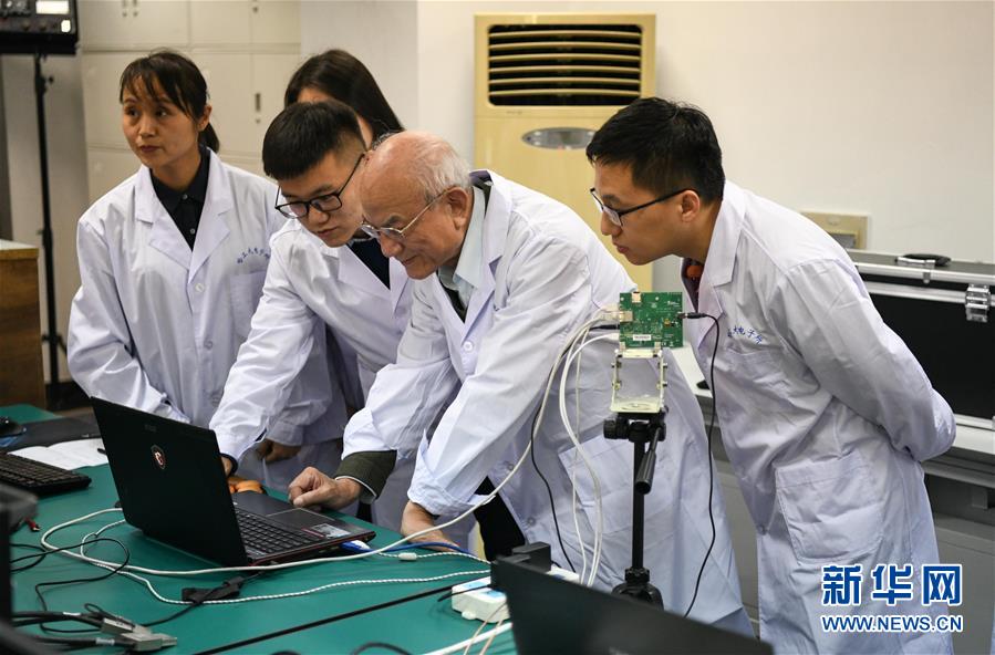 （今日關(guān)注&middot;科技獎(jiǎng)勵(lì)大會&middot;圖文互動）（4）劉永坦：&ldquo;從0到1&rdquo;，他為祖國海疆雷達(dá)打造&ldquo;火眼金睛&rdquo;