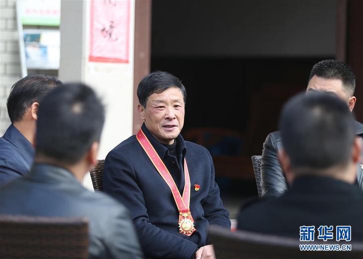 （改革先鋒風(fēng)采&middot;圖文互動）（2）鮑新民：&ldquo;綠水青山就是金山銀山&rdquo;理念的踐行者