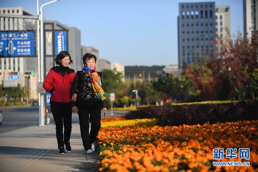 （新華全媒頭條&middot;圖文互動）（1）&ldquo;英雄之妻&rdquo;，為愛堅守19年