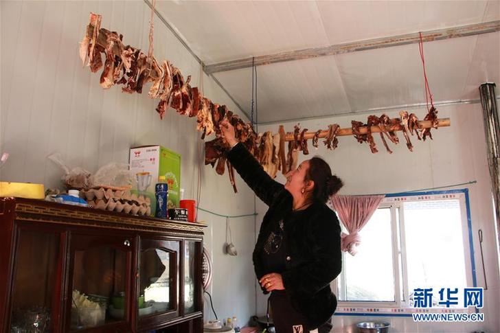 （圖文互動(dòng)）（2）&ldquo;這里過新年和往常一樣熱鬧&rdquo;&mdash;&mdash;西藏雅江堰塞湖受災(zāi)群眾安置點(diǎn)新春見聞