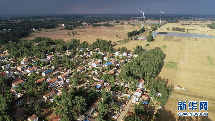 （新華全媒頭條&middot;迎接兩會特別報道&middot;圖文互動）（8）奮進(jìn)，向著第一個百年奮斗目標(biāo)&mdash;&mdash;寫在2019年全國兩會召開之際