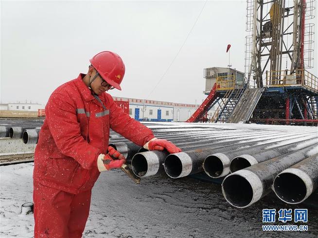 （走基層 聽民聲&middot;圖文互動）（2）&ldquo;條件進步了，好作風沒變&rdquo;&mdash;&mdash;記者夜守大慶油田1205鉆井隊