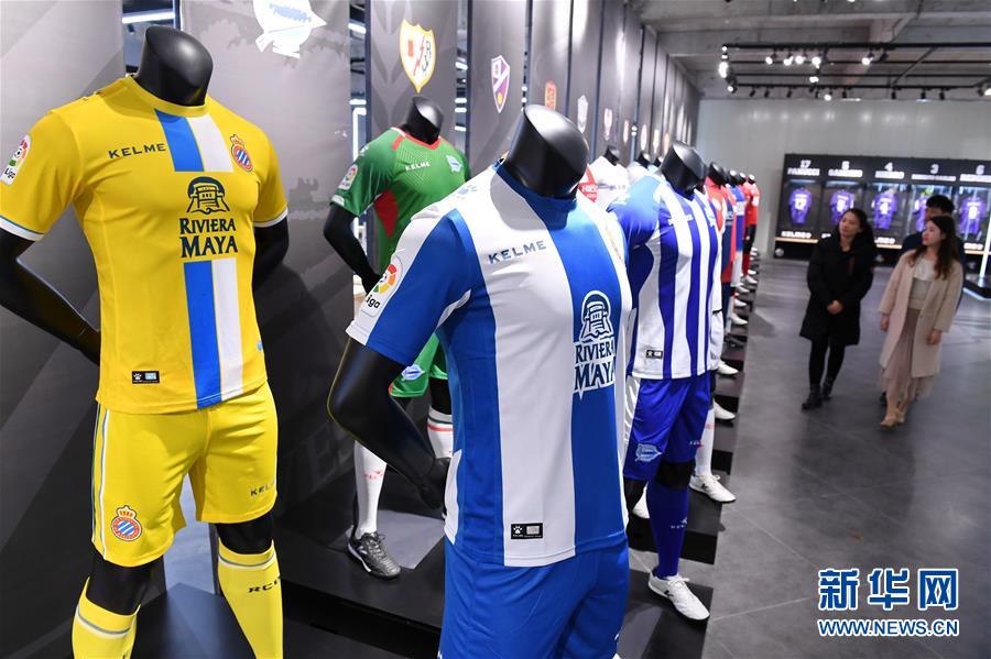 （在習(xí)近平新時(shí)代中國(guó)特色社會(huì)主義思想指引下&mdash;&mdash;新時(shí)代新作為新篇章&middot;圖文互動(dòng)）（2）國(guó)際范兒&middot;科技范兒&middot;綠色范兒&mdash;&mdash;傳統(tǒng)制造業(yè)嶄露&ldquo;新面孔&rdquo;