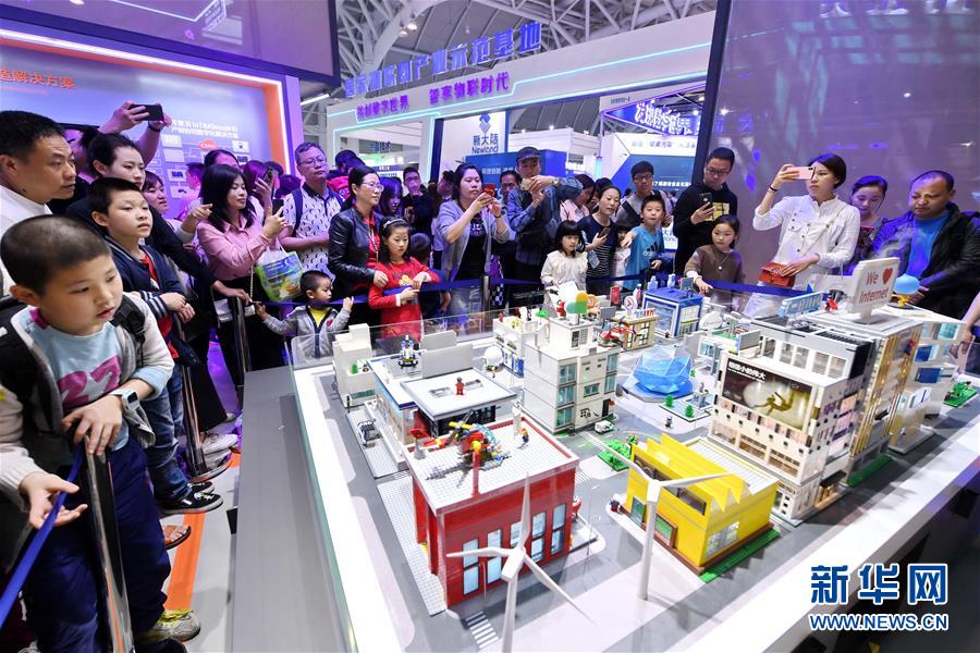 （新華全媒頭條&middot;圖文互動）（3）從&ldquo;數(shù)字中國&rdquo;看中國發(fā)展新信號、新亮點、新趨勢