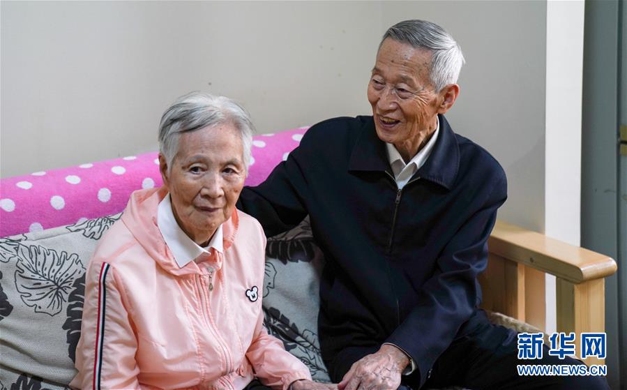 （新華全媒頭條&middot;時代先鋒&middot;圖文互動）（9）傳奇的英雄 無悔的忠誠&mdash;&mdash;記刑偵痕跡檢驗(yàn)專家崔道植