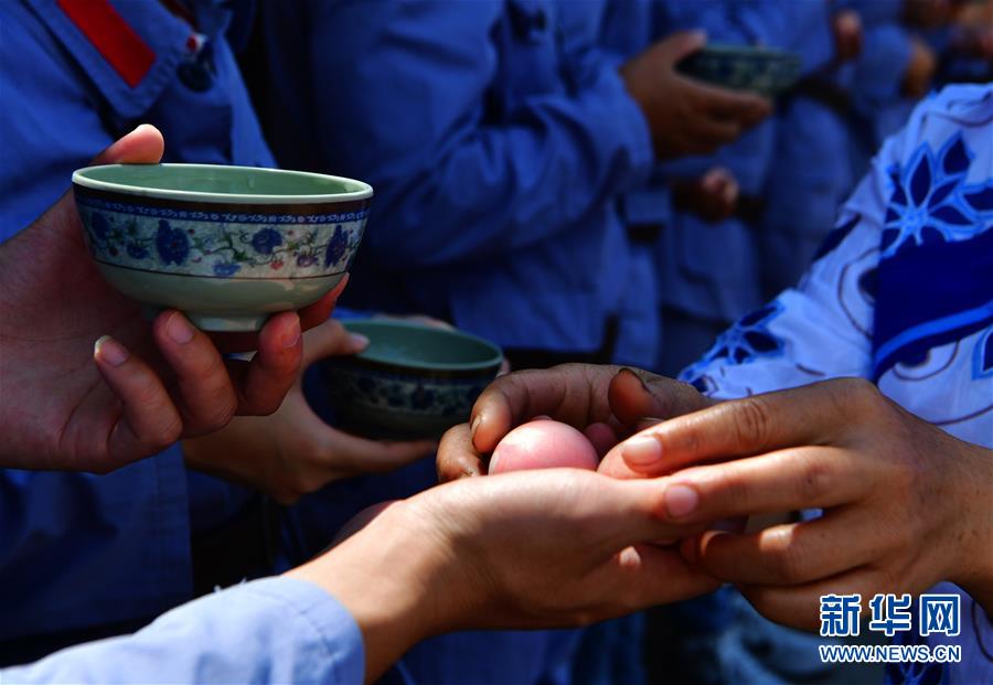 （新華全媒頭條&middot;不忘初心、牢記使命&mdash;&mdash;記者再走長(zhǎng)征路&middot;圖文互動(dòng)）（4）風(fēng)展紅旗如畫(huà)&mdash;&mdash;來(lái)自長(zhǎng)征出發(fā)地長(zhǎng)汀、寧化的紅色信仰報(bào)告 