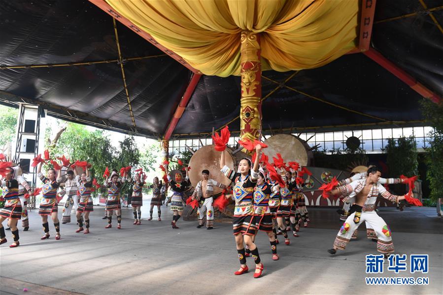 （圖文互動）（2）從&ldquo;最后定族&rdquo;到&ldquo;率先脫貧&rdquo;&mdash;&mdash;我國第56個民族基諾族脫貧記事